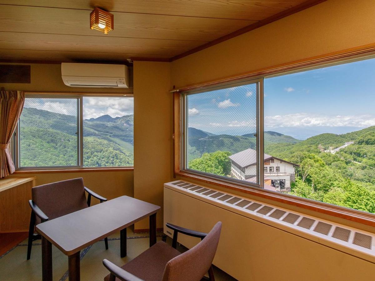 Hotel Iwasuge Yamanouchi  Bagian luar foto